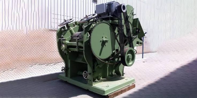 Understanding Tobacco Cutting Machines and Their Role in Manufacturing